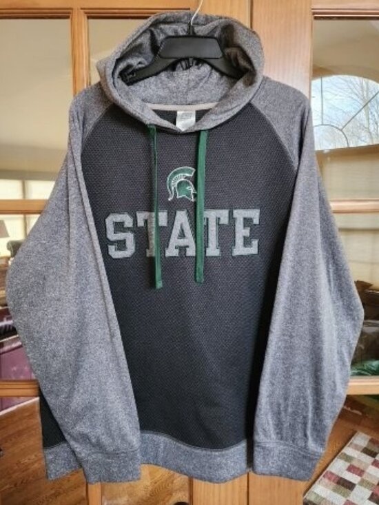 Pro Edge Other - Michigan State Hoodie Size Large "Sweet Sixteen"